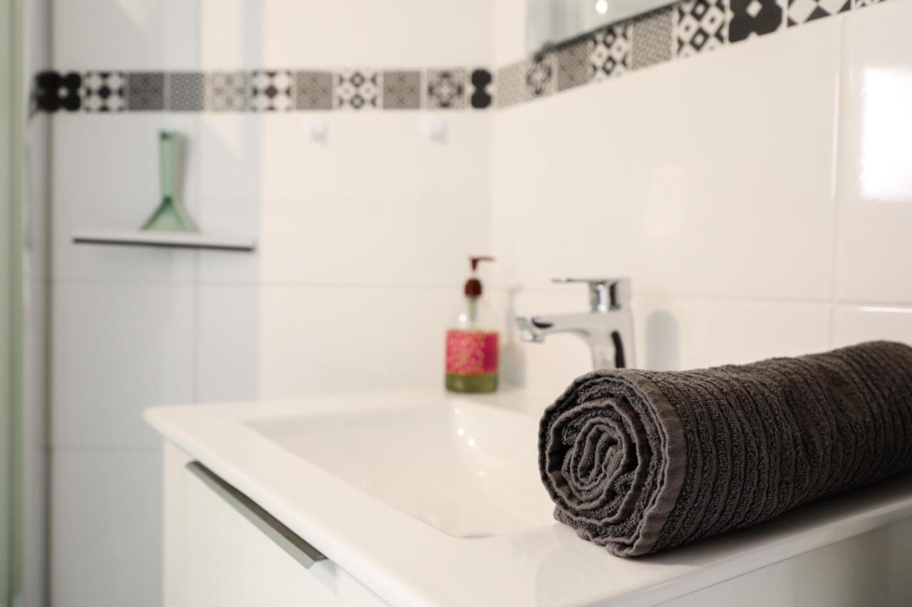 Appart Cosy Entre Vieux Port Et Marche Central 라로셸 외부 사진